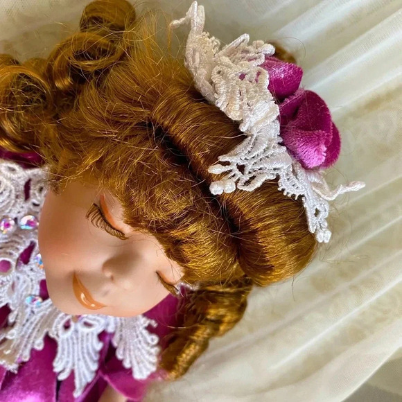 Cute Purple dress Girl porcelain doll with Long Brown Hair Pretty curls & Hat - Picture 6 of 9